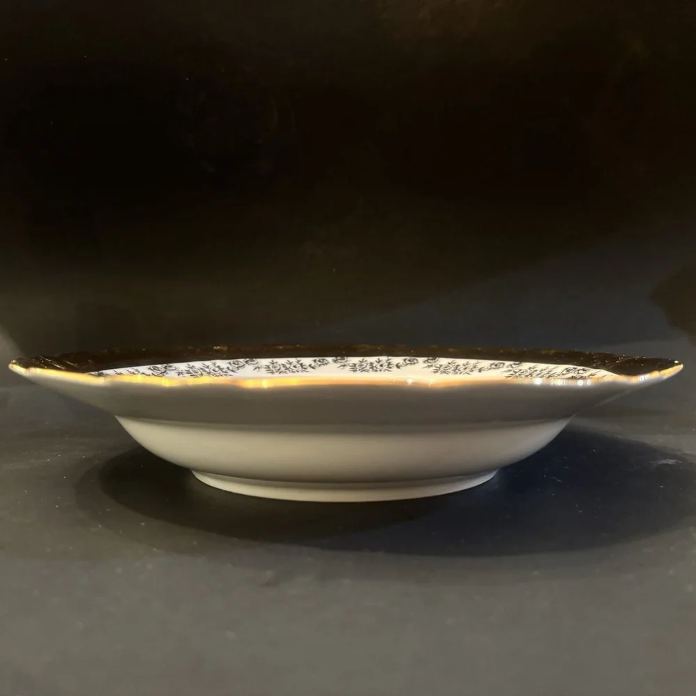 Vtg Bavaria Germany Heavy Gold Gilt FragonardStyle Plate Bowl 9.5” WalkingCouple
